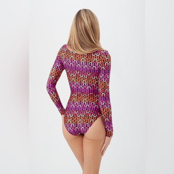 Trina Turk ‘Echo’ Long Sleeve Ring Front One Piece Paddle Suit - Picture 3 of 3